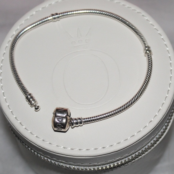 Classic Pandora Charm Bracelet Barrel Clasp 7.9 in - Picture 2 of 8